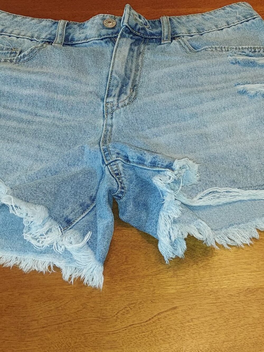 NWOT Denim distressed shorts